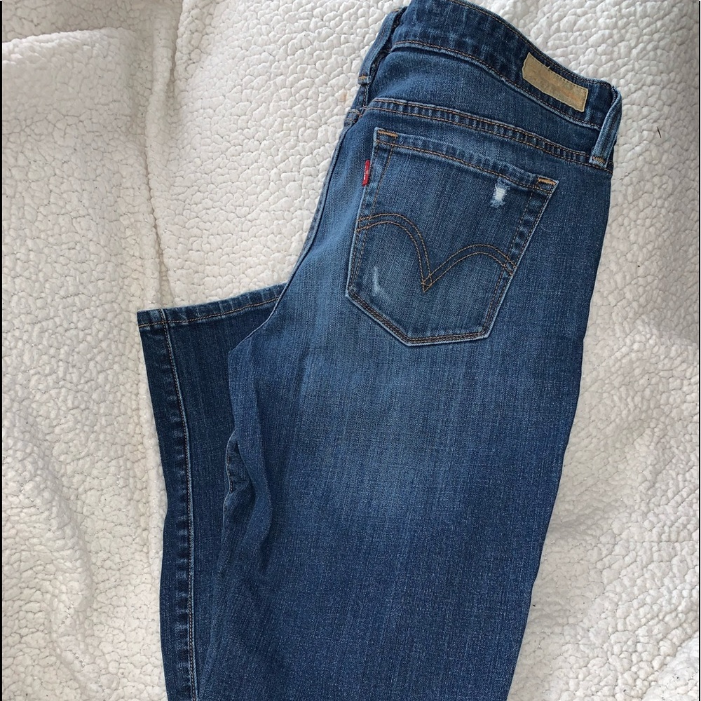 EUC Levi’s Bootcut Jeans
